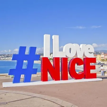 #40 Luxembourg Promenade Swimmingpool Rooftop アパート ニース